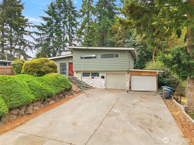 Property photo for 3219 S 166th Street, SeaTac photo 2