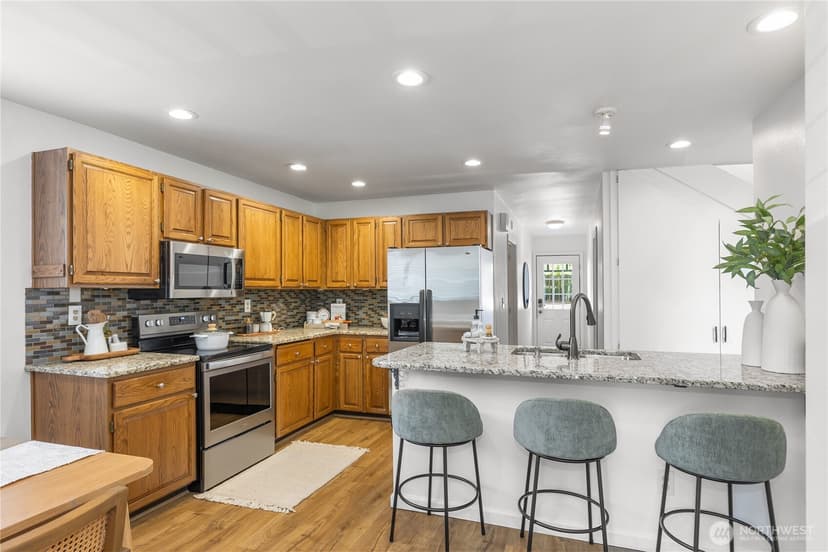 Property photo for 5636 49th Avenue SW, Seattle photo 14