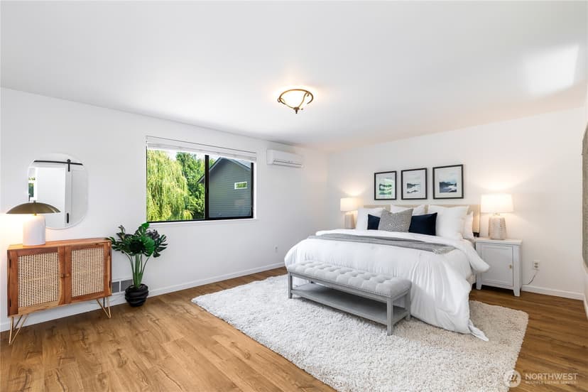Property photo for 5636 49th Avenue SW, Seattle photo 24