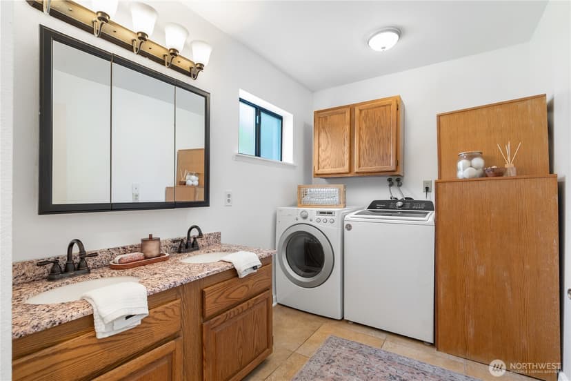 Property photo for 5636 49th Avenue SW, Seattle photo 22
