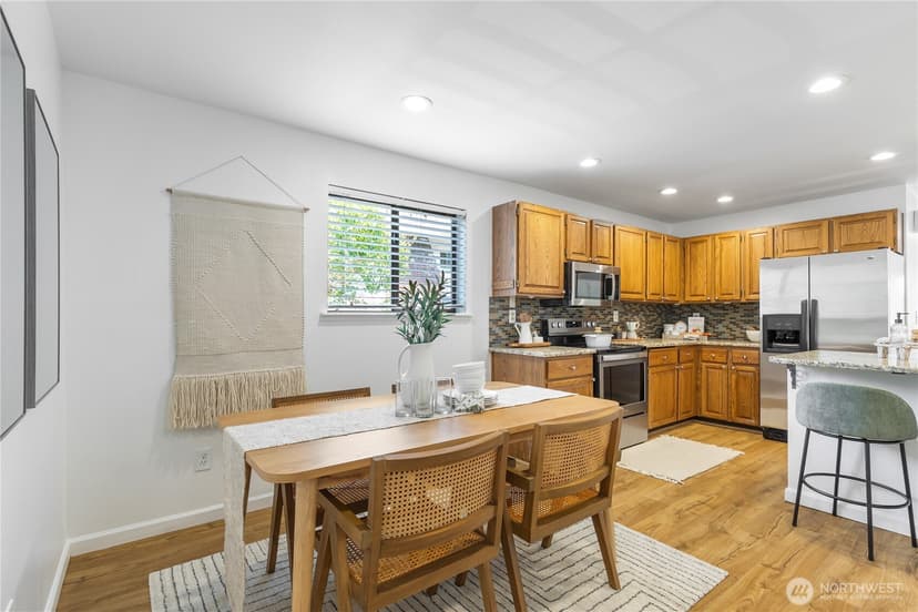 Property photo for 5636 49th Avenue SW, Seattle photo 11