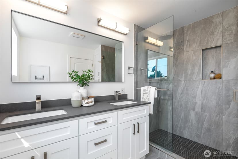 Property photo for 5636 49th Avenue SW, Seattle photo 29