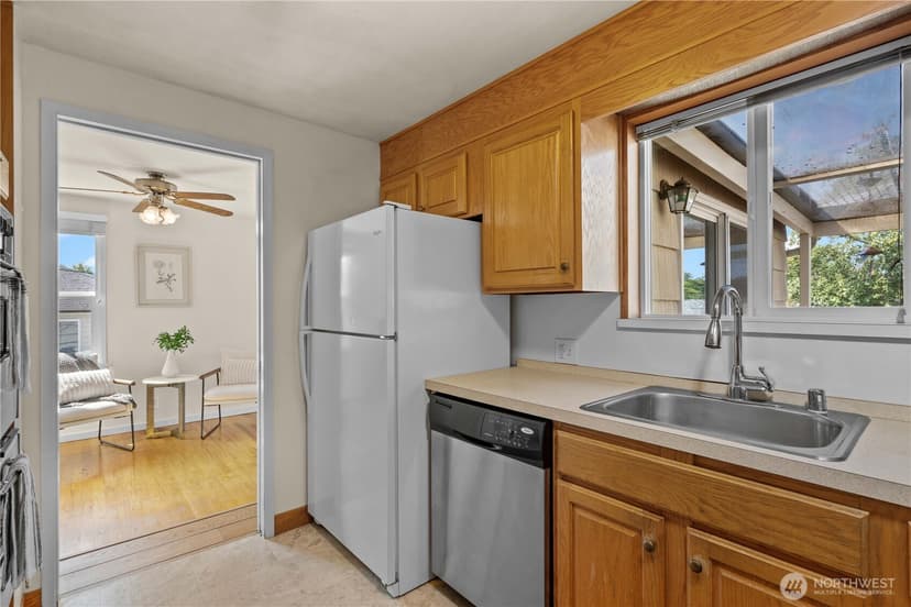 Property photo for 3237 Solie Avenue, Bremerton photo 9
