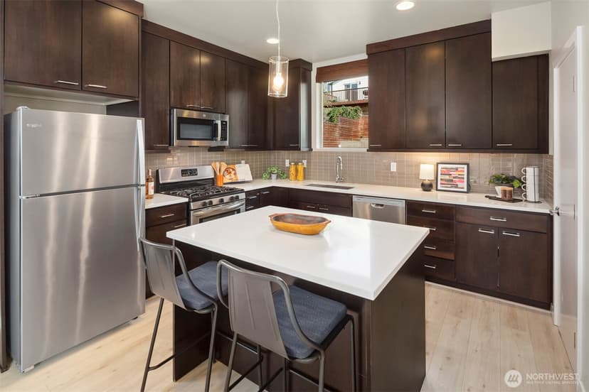 Property photo for 918 Martin Luther King Jr. Way S #D, Seattle photo 11
