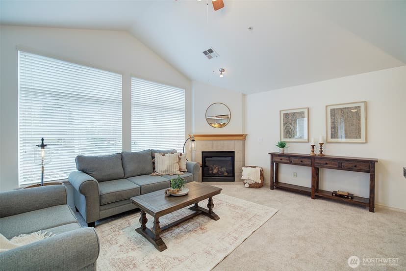 Property photo for 910 Medical Center Drive #D202, Arlington photo 4