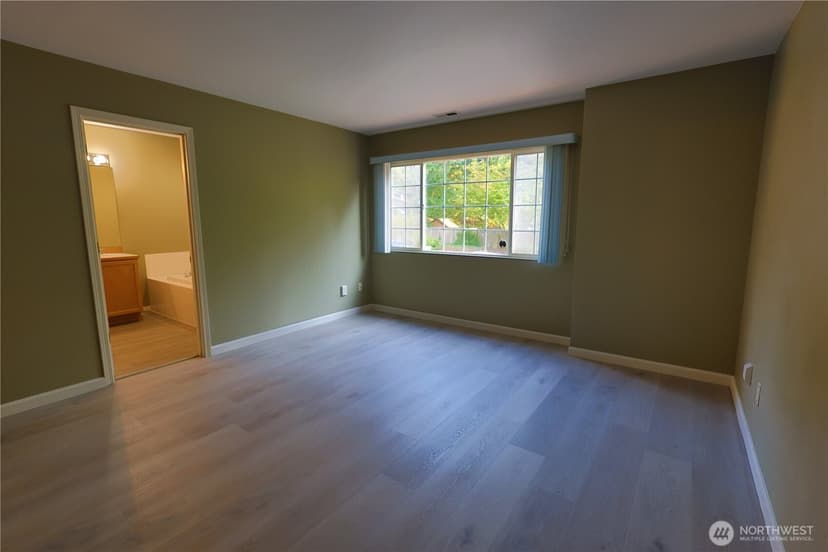 Property photo for 4711 159Th Street SW, Lynnwood photo 25