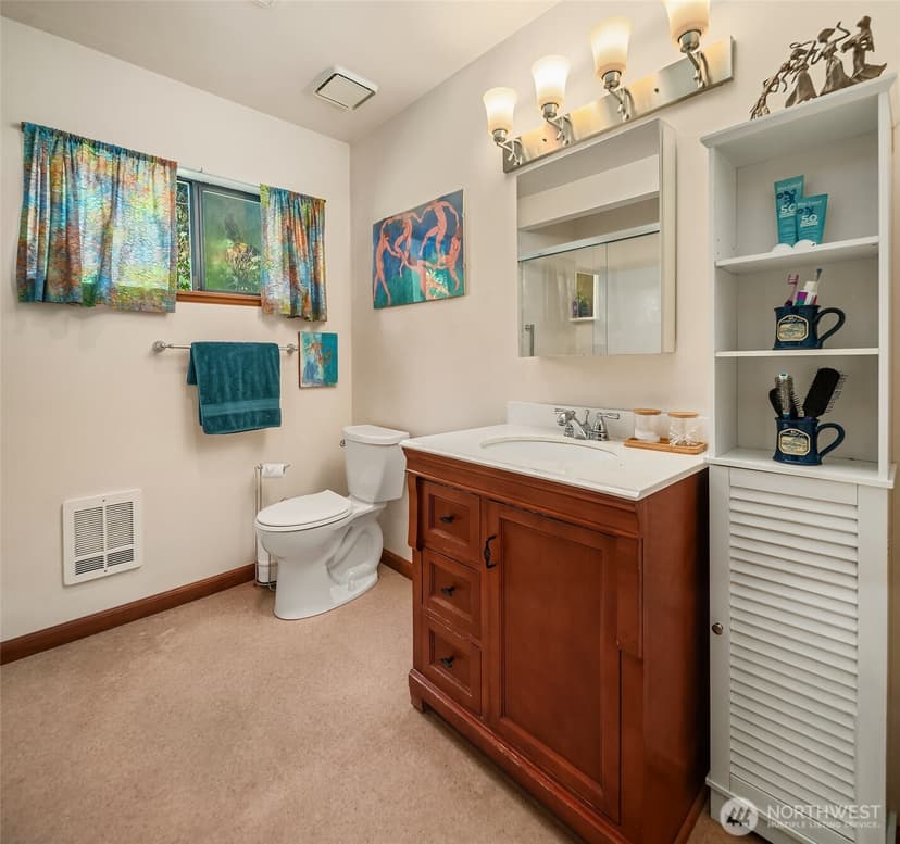 Property photo for 18313 Vashon Highway SW, Vashon photo 13