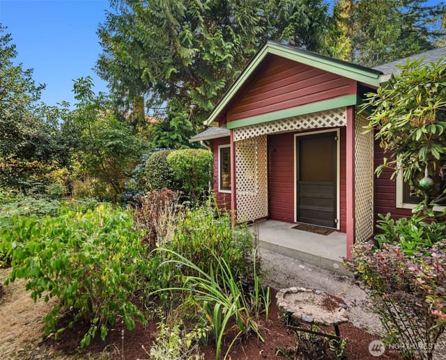 Property photo for 18313 Vashon Highway SW, Vashon photo 2