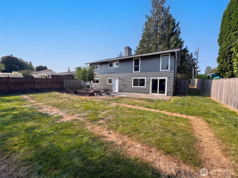 Property photo for 422 116th Place SW, Everett photo 5