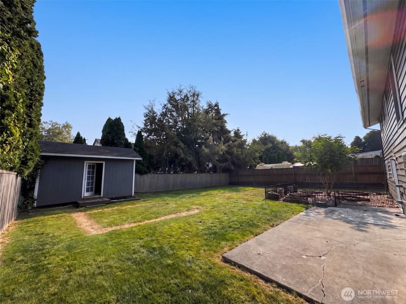 Property photo for 422 116th Place SW, Everett photo 15