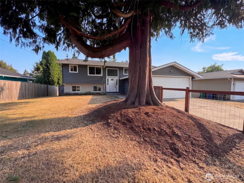 Property photo for 422 116th Place SW, Everett photo 13