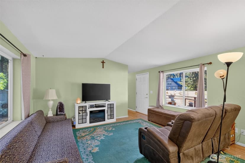 Property photo for 221 Ermine Loop, Cle Elum photo 8