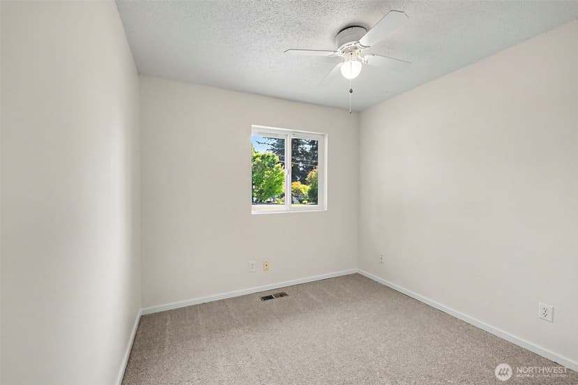 Property photo for 29425 34th Avenue S, Auburn photo 18