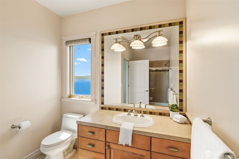 Property photo for 2837 E Lake Sammamish Parkway NE, Sammamish photo 29