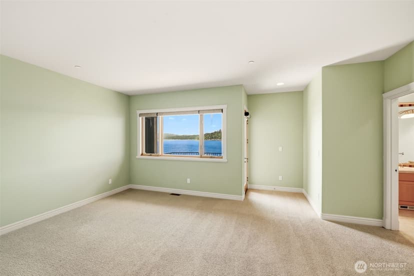 Property photo for 2837 E Lake Sammamish Parkway NE, Sammamish photo 28