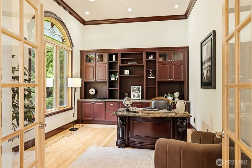 Property photo for 2837 E Lake Sammamish Parkway NE, Sammamish photo 12