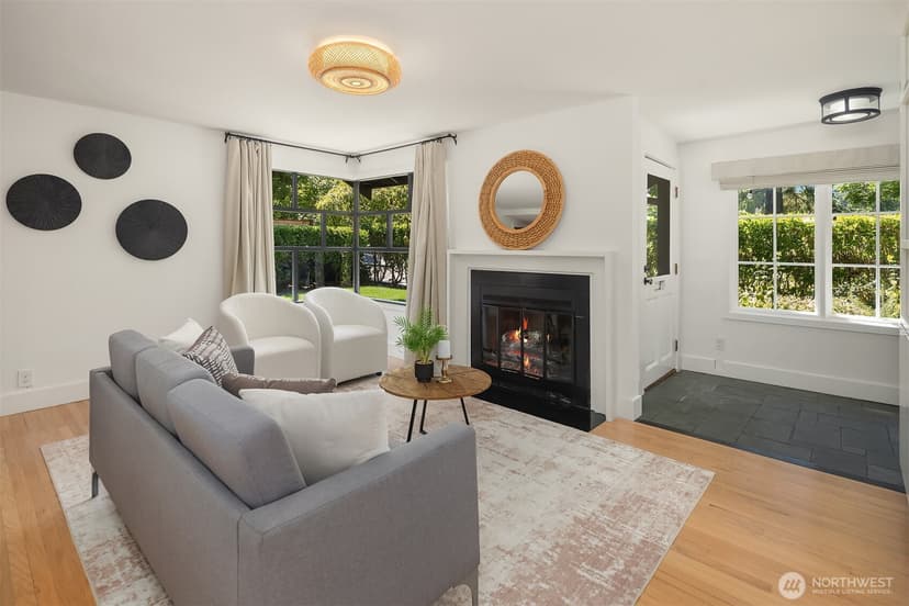 Property photo for 1426 37th Avenue E, Seattle photo 17