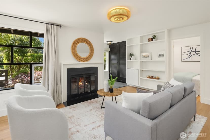 Property photo for 1426 37th Avenue E, Seattle photo 16