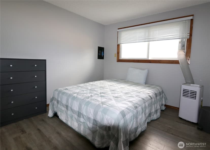Property photo for 18627 32nd Avenue S, SeaTac photo 16