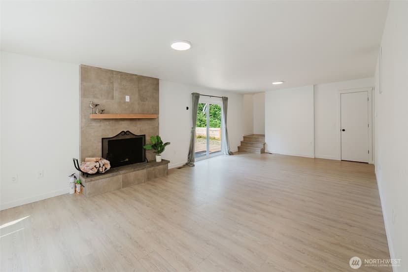 Property photo for 11109 E Jovita Boulevard, Edgewood photo 7