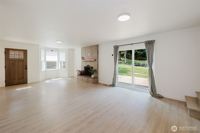 Property photo for 11109 E Jovita Boulevard, Edgewood photo 6