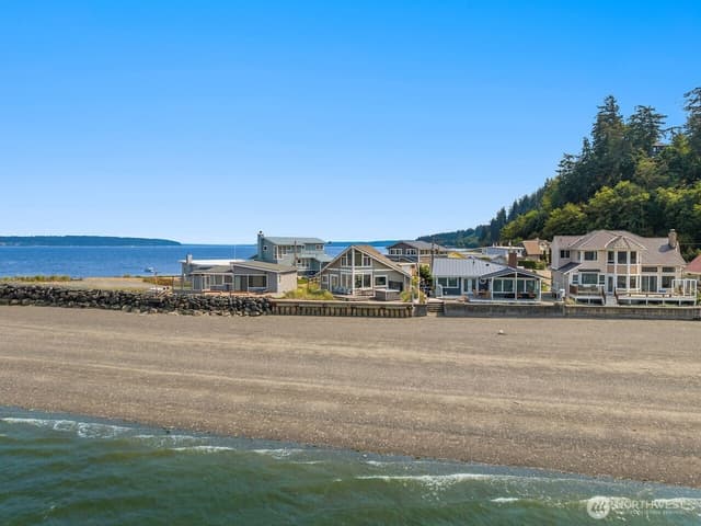 Property photo for 2271 Eastpoint Road, Langley photo 3