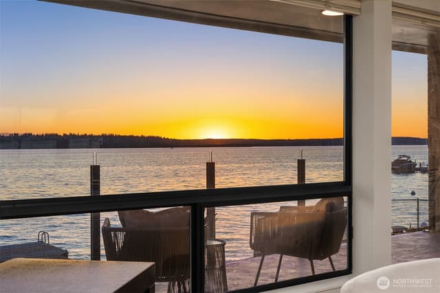 Property photo for 6225 Lake Washington Boulevard NE #209, Kirkland photo 3