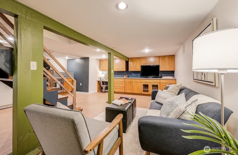 Property photo for 2623 39th Avenue SW, Seattle photo 22