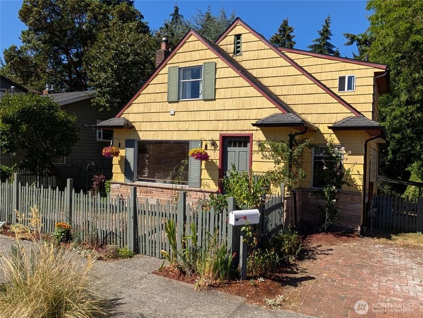 Property photo for 2623 39th Avenue SW, Seattle