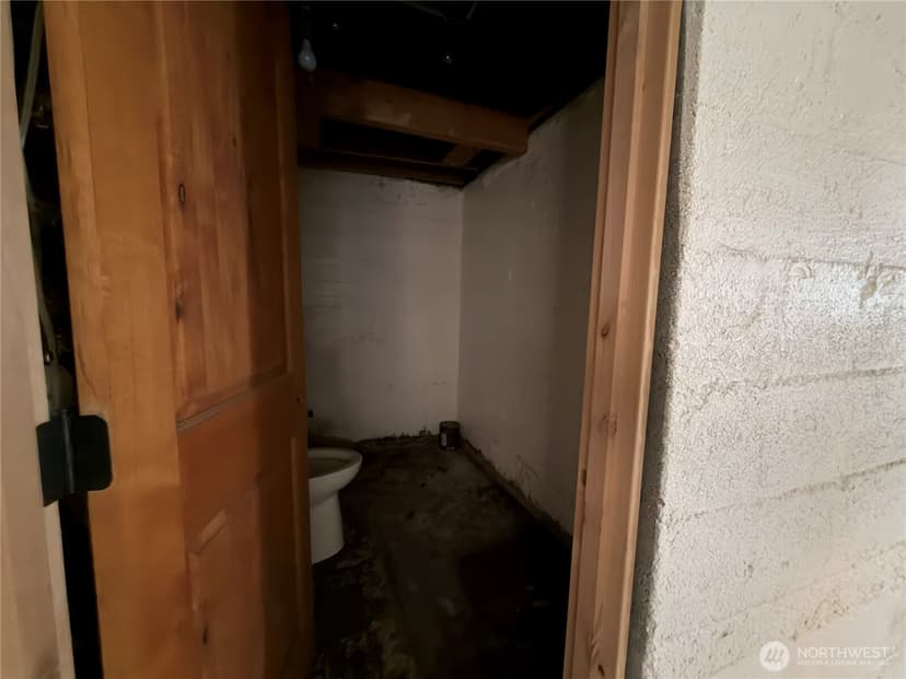 Property photo for 1211 N 50th Street, Seattle photo 27