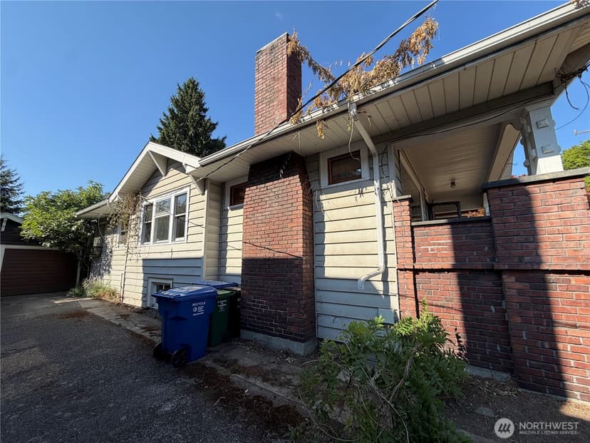 Property photo for 1211 N 50th Street, Seattle photo 31