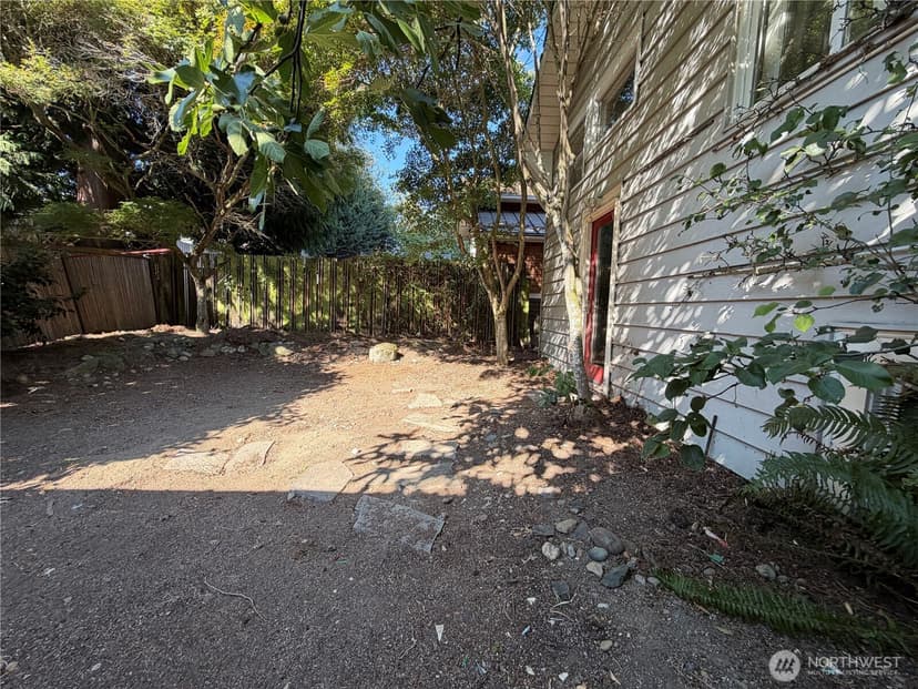 Property photo for 1211 N 50th Street, Seattle photo 35
