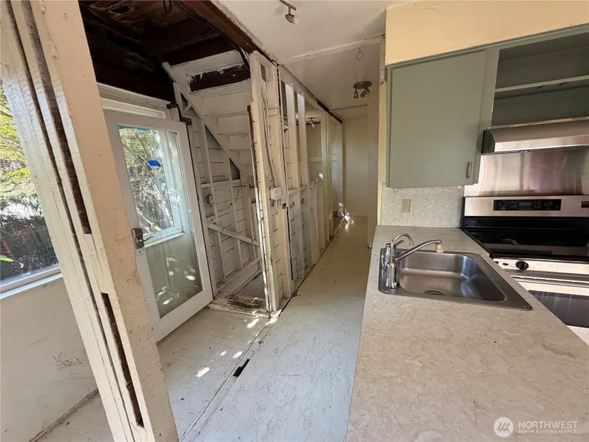 Property photo for 1211 N 50th Street, Seattle photo 20