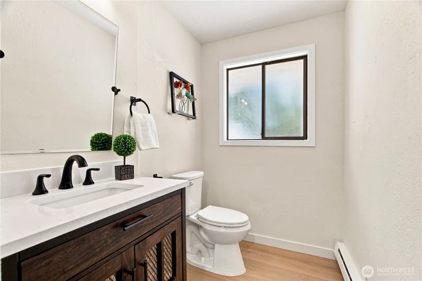 Property photo for 13430 33rd Place W #Unit B, Lynnwood photo 11