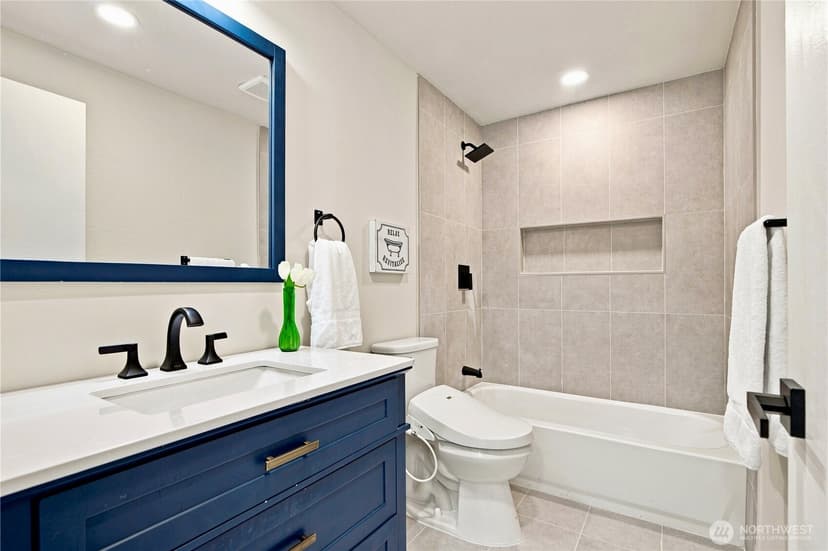 Property photo for 13430 33rd Place W #Unit B, Lynnwood photo 17
