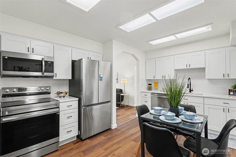 Property photo for 2618 NE 9th St, Renton photo 9