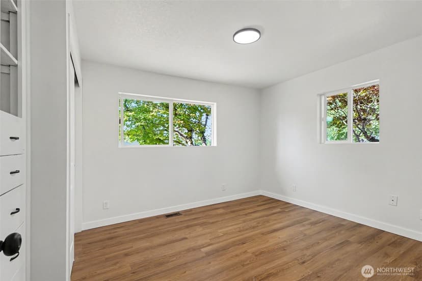 Property photo for 2618 NE 9th St, Renton photo 17