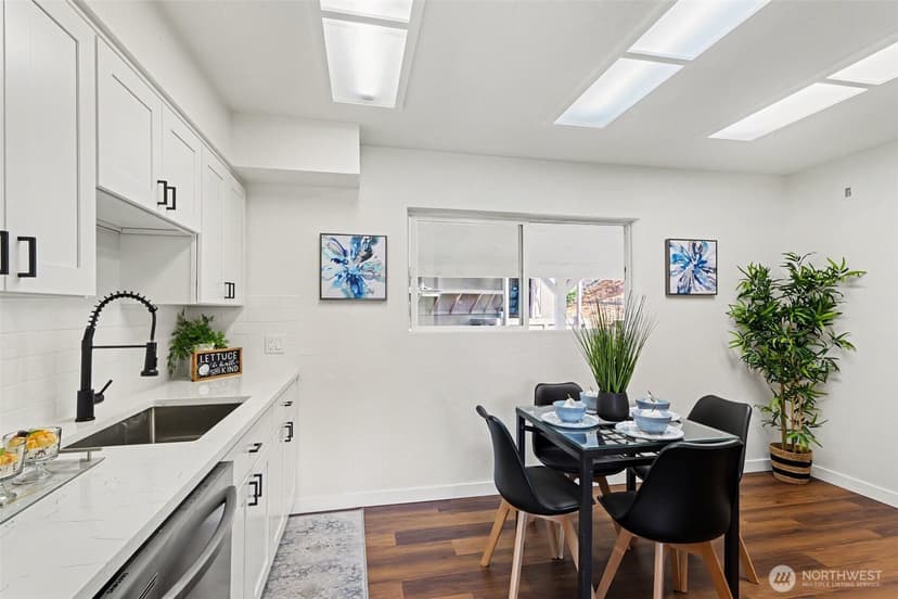 Property photo for 2618 NE 9th St, Renton photo 8
