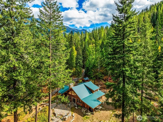 Property photo for 304 Dr Bob Creek Road, Leavenworth photo 2