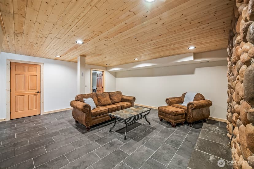 Property photo for 304 Dr Bob Creek Road, Leavenworth photo 35