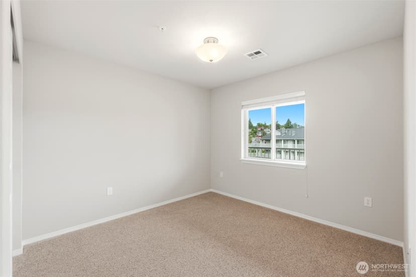 Property photo for 1318 37th Street #3-534, Everett photo 27