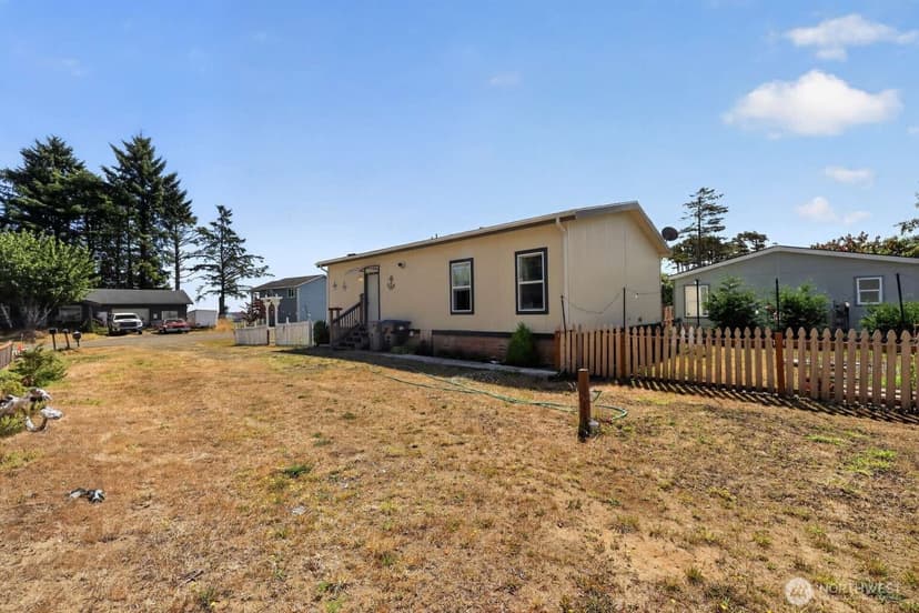 Property photo for 505 Chenois Avenue SE, Ocean Shores photo 23