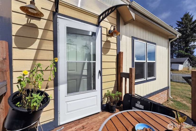 Property photo for 505 Chenois Avenue SE, Ocean Shores photo 3