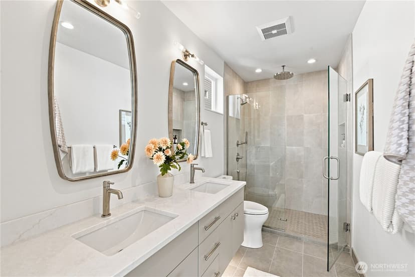 Property photo for 2646 41st Avenue SW #D, Seattle photo 13
