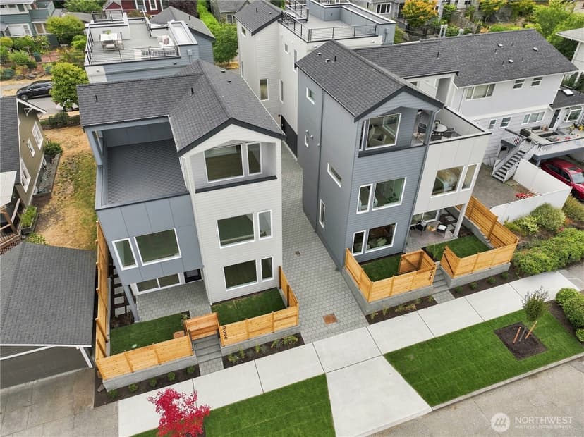 Property photo for 2646 41st Avenue SW #D, Seattle photo 28
