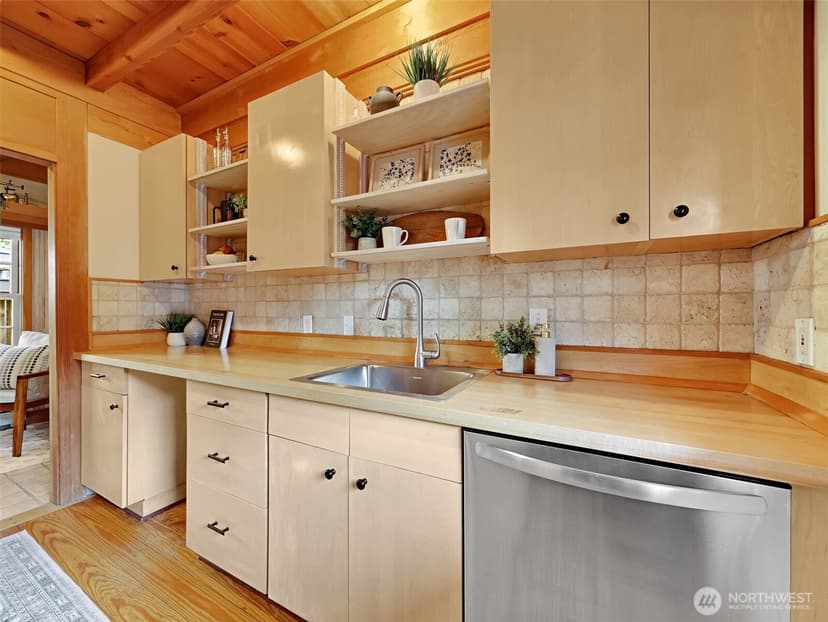 Property photo for 325 NW 74th Street, Seattle photo 19