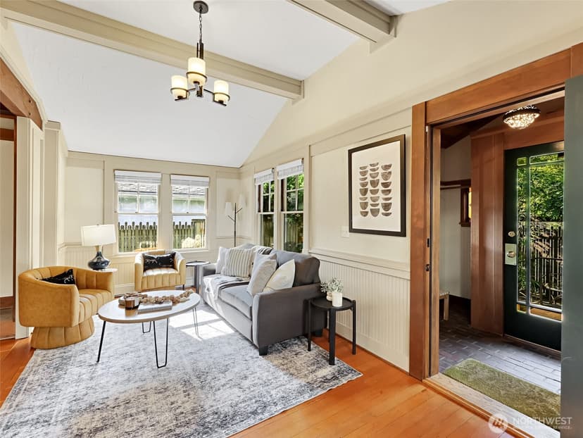 Property photo for 325 NW 74th Street, Seattle photo 10