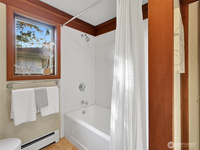 Property photo for 325 NW 74th Street, Seattle photo 22
