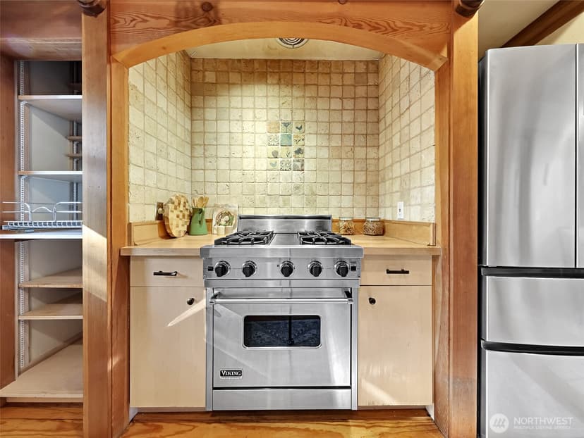 Property photo for 325 NW 74th Street, Seattle photo 17