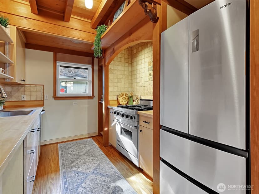 Property photo for 325 NW 74th Street, Seattle photo 18